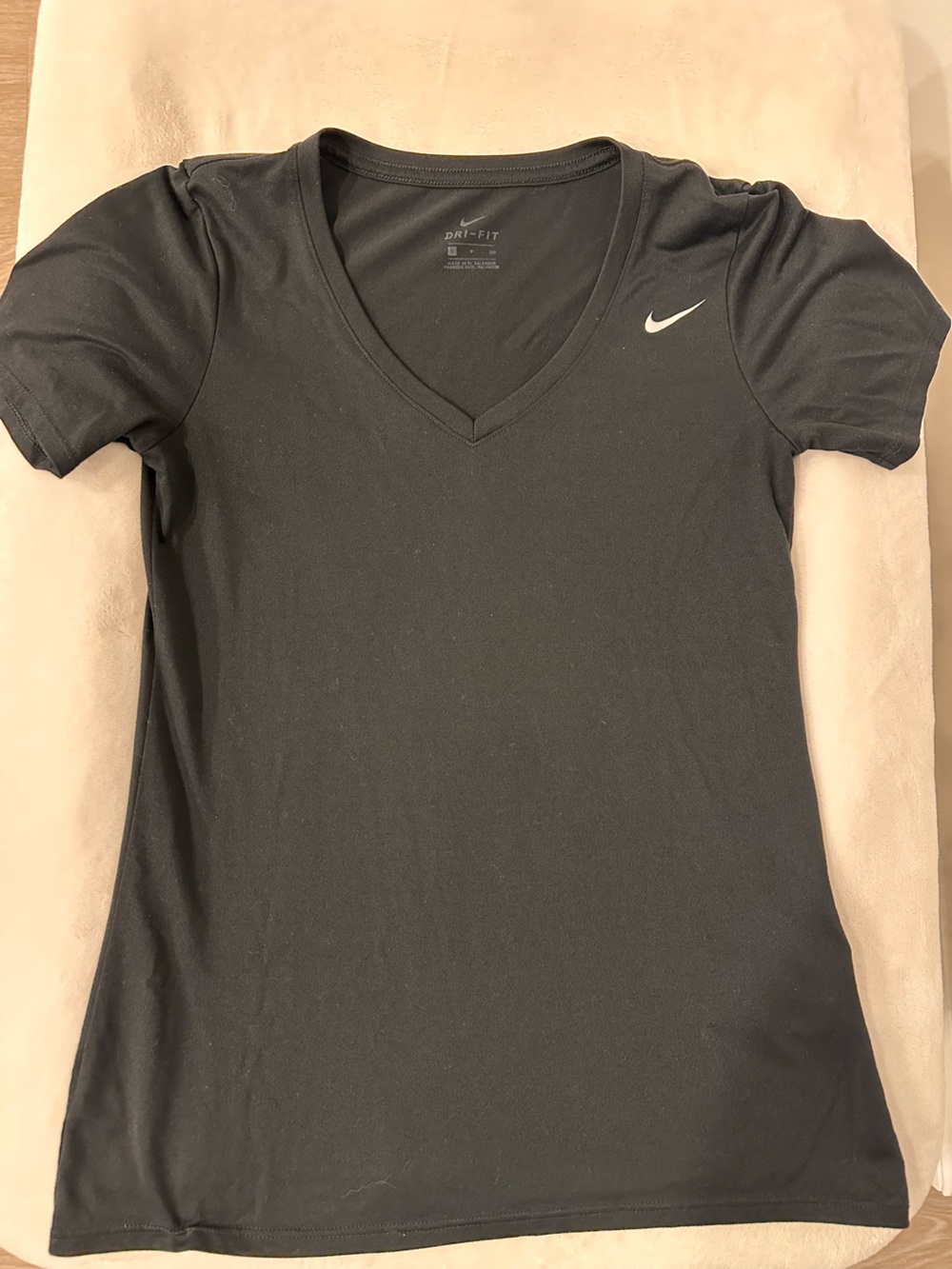 TWO Nike Women's T-shirts